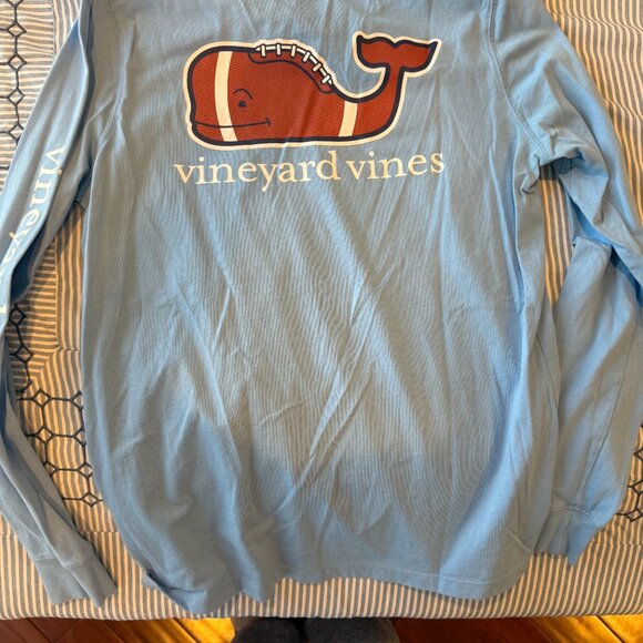 WOMENS LONG SLEEVE VINEYARD VINES FOOTBALL SHIRT, MEDIUM - Picture 2 of 3
